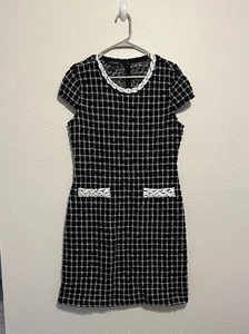 St. John NWOT Windowpane Tweed Dress Women's Size 8 Black White Cap Sleeves - Picture 1 of 11