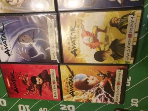 Lot Of SixAvatar: The Last Airbender PLUS 5 Other Airbender Disk See Pic F Other - Bild 1 von 6
