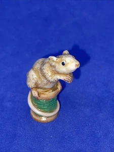 Harmony Kingdom Neil Eyre Design LE ~ Miniature Mouse on a Spool Of Thread (D) - Picture 1 of 10