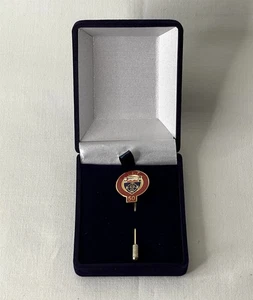 Vintage Stick Pin Anstecker I.E.T Disce Doce 50 Institution Engineering Technology - Bild 1 von 11