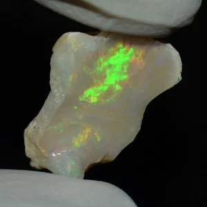 Dry Opal Rough 11.70 Carat Natural Ethiopian Welo Opal Raw Fire Opal Gemstone - Picture 1 of 5