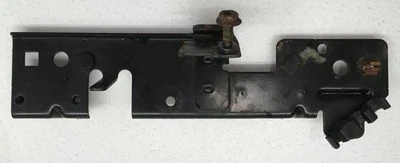 2000-2006 Audi TT Mk1 225 Vacuum Change Over Purge Valve Bracket OEM -06A103911 - Imagem 1 de 4