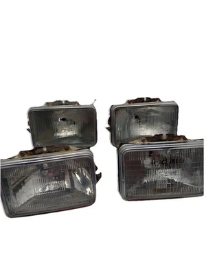 Chrysler Fifth Avenue 1987 Front headlamp Right &Left 1A1 2A1 SEALED BEAMB223-17 - Image 1 of 4