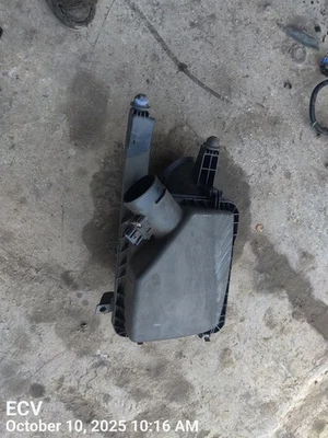 AIR CLEANER BOX 25842735 2007-2012 CHEVROLET MALIBU Foto 1 de 4