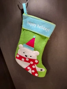 Medias de Navidad con Oso Polar Sombrero de Papá Noel Bufanda a Lunares Verde Brillante Hecho a Mano - Imagen 1 de 2