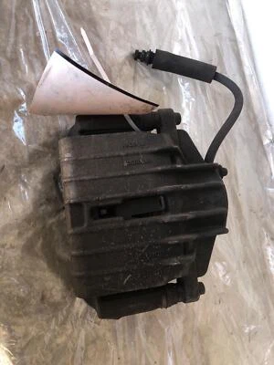 Pinza de freno delantera OldsMobile Alero GL 2001 lado derecho del pasajero derecha Foto 1 de 4