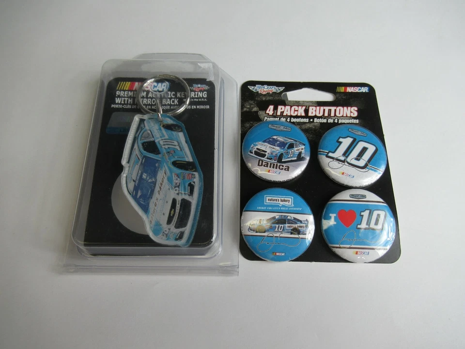 Danica Patrick Wincraft #7 Go Daddy Mirrored Back Key Ring Key Chain 2009