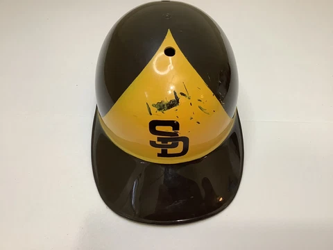 Vintage Laich 1969 San Diego Padres Souvenir Plastic Batting Helmet Cover