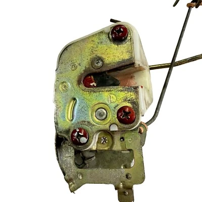 Toyota Celica ST 1988 cupé OEM lado izquierdo del conductor manual cierre de puerta 86 87 89 Foto 1 de 4