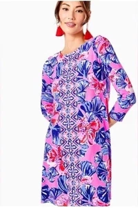 Neu ohne Etikett Lilly Pulitzer Ophelia Plumeria Pink Hollidaze Swing Kleid Large UVP 178 $ - Bild 1 von 20
