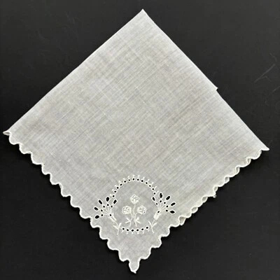 Pañuelo de boda de novia floral bordado vintage núcleo de cabaña delicado Foto 1 de 4