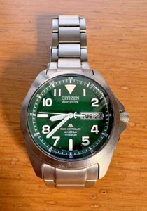 Orologio Uomo Citizen Promaster Land PMD56-2951 Eco-Drive Quadrante Verde Titanio Solare - Foto 1 di 8