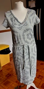 VGC Ladies SANDWICH Mint SEA FOAM GREEN & GREY Print OVAL CUT OUT BELTED Dress S - Picture 1 of 12