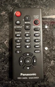 Cámara de video HD con control remoto Panasonic OEM - HDCHS900 - Batería nueva - Imagen 1 de 2