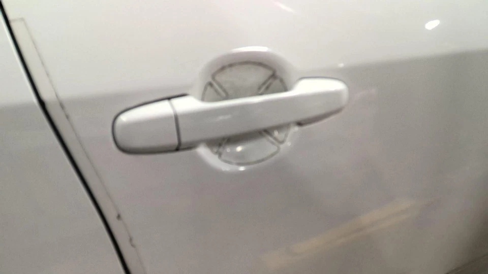 Used Front Right Exterior Door Handle fits: 2013 Toyota Camry assembly door fron — 第 1/4 张图片