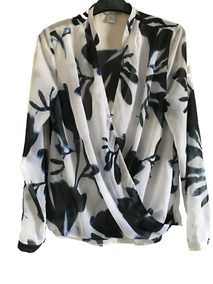 H&M  Floral Print Chiffon Long Sleeve Cross Over V-Neck Blouse Size S UK 10 - Image 1 of 4