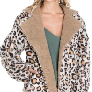Alice Blue Reversible Leopard Sherpa Jacket - Picture 1 of 5