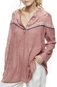 Nueva con etiquetas Blusa Free People Corazones y Colores Top Venta al por menor $98 - Imagen 1 de 12