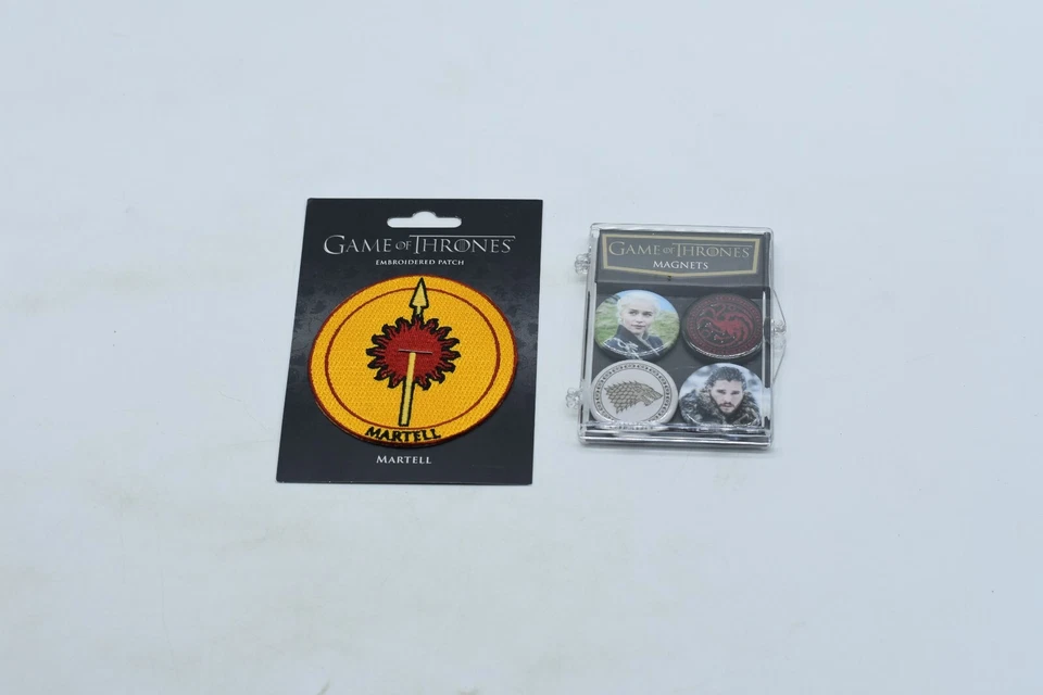 Juego de imanes Dark Horse Juego de Tronos de 4 piezas Jon Dragon 2018 y parche Martell - SÍ Foto 1 de 2