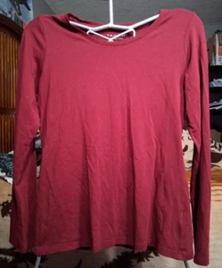 Women's Tahari Essentials V Neck Long Sleeve T-Shirt Size M - Picture 1 of 5