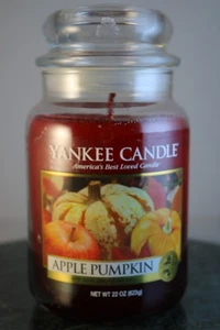 New Yankee Candle 22 OZ Apple Pumpkin Candle Jar Delicious Smells of Autumn - Picture 1 of 9