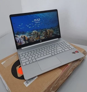 HP Laptop 15s-eq2016sl 15,6" FHD 256GB SSD AMD Ryzen 5 5500U 16GB RAM - Bild 1 von 11