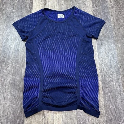 ATHLETA Fastest Track Short Sleeve Athletic Tee Blue Dot Ruched Women's Size M - Image 1 of 4