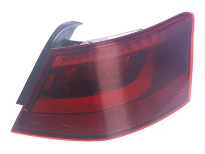 Feu Arrière Droit AUDI A3 (8V) 1.4 TFSI 90 kW 122 PS (04.2012->) 8V39 - Photo 1/4