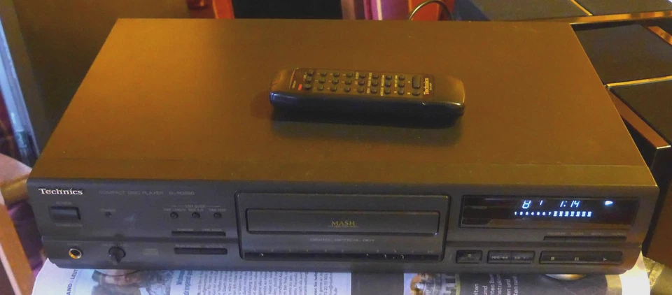 Technics SL-PG490 CD Player / Digital Optical Out mit Fernbedienung - Bild 1 von 4