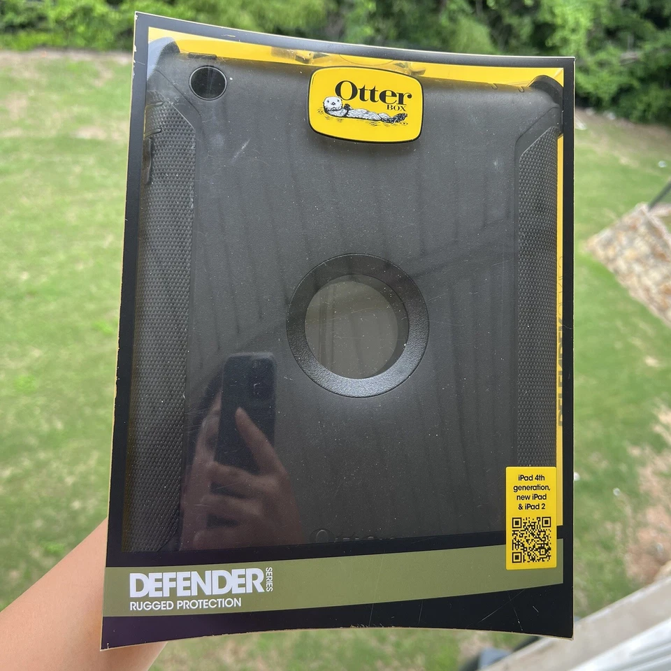 OtterBox Defender Series Case iPad 4th Gen New iPad, iPad 2 Protector Black - Image 1 of 4