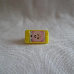 NEW 2018 Barbie Skipper Babysitter Doll Yellow Cell Phone Accessory For Diorama - Picture 1 of 3