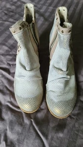 Wildleder Stiefeletten mit Absatz grau mit goldener Beschichtung 38 Italy - Bild 1 von 7