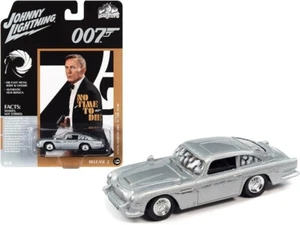 1/64 Johnny Lightning Aston Martin DB5 Damaged James Bond 007 Silver Car JLSP160 - Picture 1 of 1