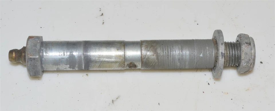 Yamaha YZ 100 IT 175 YZ 125 YZ 250 perno de pivote de acoplamiento 90109-12646-00 1982-1983 Foto 1 de 1