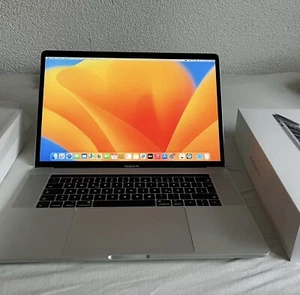 Apple MacBook Pro 15 Zoll 2 TB SSD, i7 16GB RAM - Bild 1 von 5
