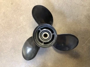 New Michigan Wheel 061003, 061103, 13 X 19 Pitch Propeller, Suzuki 60-140 HP - Picture 1 of 3