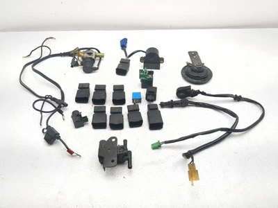 03-10 Honda ST1300 Relay Set Air Cut Off Valve Tip Over Sensor Starter Relay - Image 1 of 4