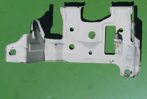 HONDA ACCORD 86-89 LEFT RETRACTABLE HEADLIGHT BRACKET (A) 76131-SE0-A02ZZ OEM - Picture 1 of 10