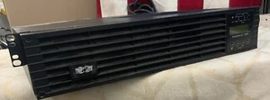 Gruppo di continuità TrippLite 2200VA 1800W 120V doppia conversione (SU2200RTXLCD2U) - Foto 1 di 6
