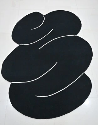 Black and white Squiggle Hand-Tufted wool Area Rug Carpet - Image 1 of 4