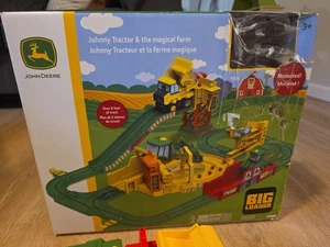 Juego de cargador grande motorizado John Deere Johnny Tractor & The Magical Farm  - Imagen 1 de 10