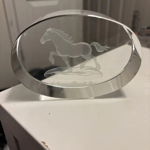 Pisapapeles de cristal Anheuser Busch Clydesdale 2004 solo para miembros - imagen 3D en el interior - Imagen 1 de 12