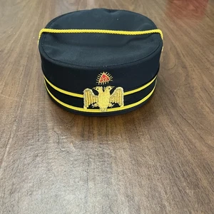 Cappello Berretto Vintage 32° Grado Massone Rito Scozzese Doppia Aquila 7 3/8° - Foto 1 di 5