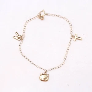 Bracciale vintage Sanrio Hello Kitty K18 in oro giallo gioielli in oro - Foto 1 di 6