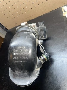 1997 GMC Yukon Mass Air Flow Sensor - Picture 1 of 6