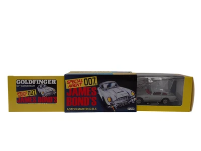 Corgi Toys Special Agent 007 CC04204S James Bonds Silver Aston Martin D.B.5 1:43 - Image 1 of 4