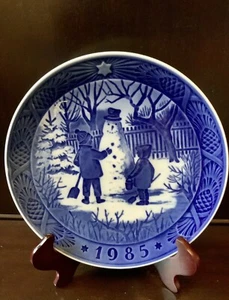Vintage 1985 Royal Copenhagen Denmark Annual Christmas Plate The Snowman - Picture 1 of 3