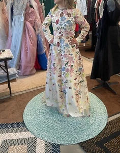 FLORAL Multi Color APPLIQUÉ LONG SLEEVE High Round Neck GOWN Size M, Handmade - Picture 1 of 11