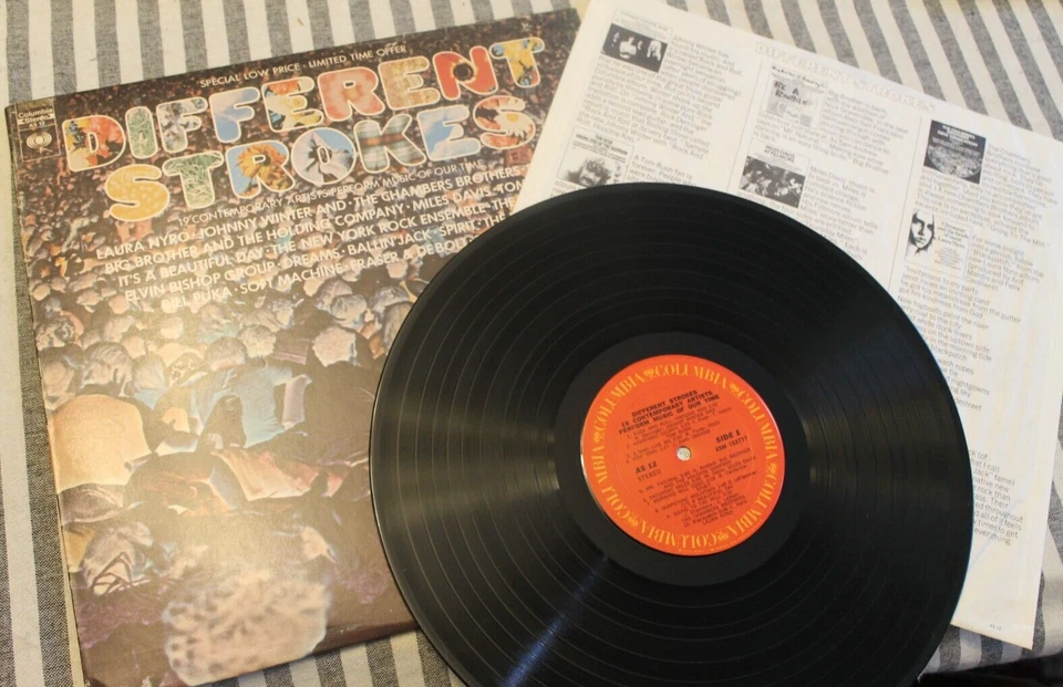 Different Strokes ~ Columbia LP Anthology ~ XSM-153777 Foto 1 de 1