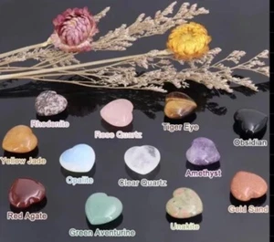 8 x NATÜRLICHES HALBEDELSTEIN QUARZ KRISTALL HERZ Heilung Chakren schönes Herz Set - Bild 1 von 9